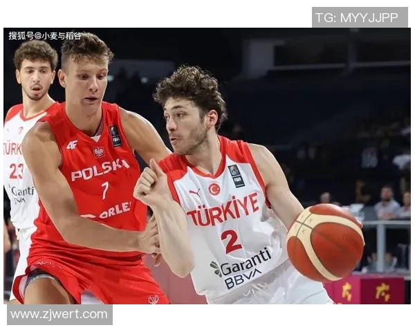 伯明翰与利兹联激战正酣谁能在这场较量中笑到最后